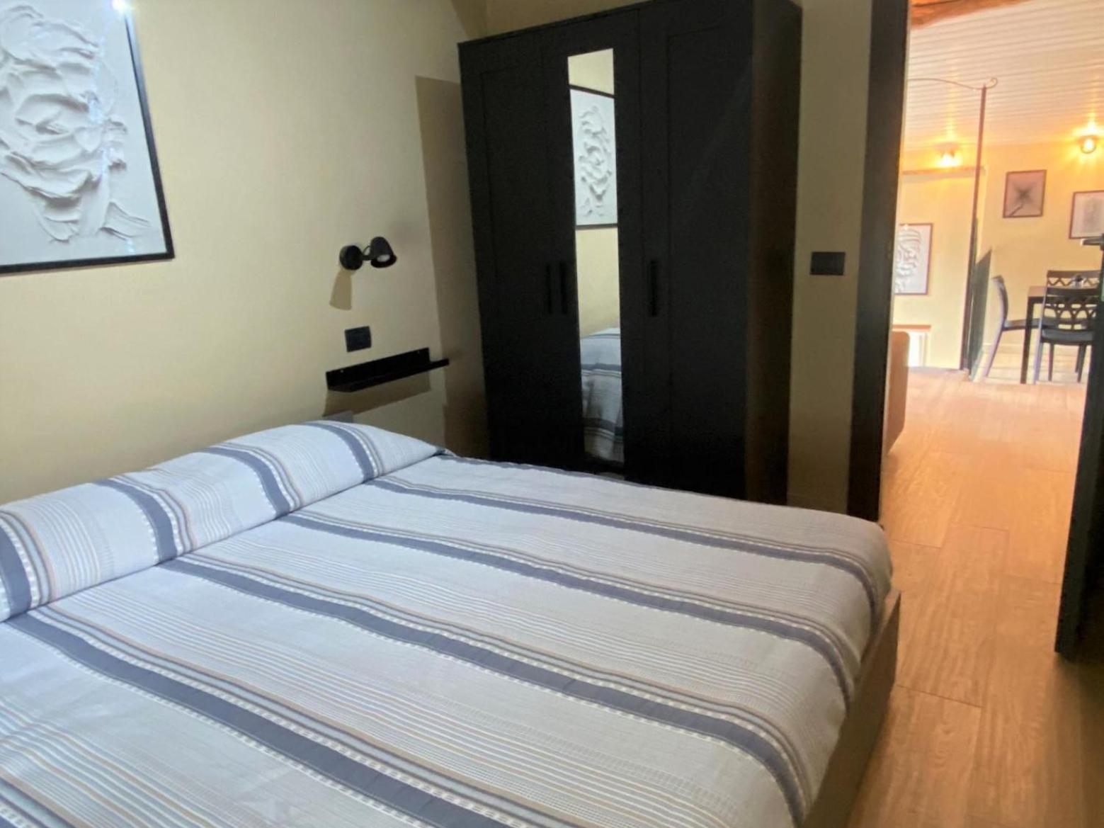 Argegno'S River - Central Apartment Lake View Rom bilde